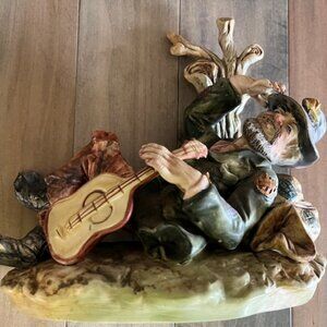 Capodimonte Tramp w/ Guitar Figurine made in Italy Vintage Porcelain 10"x10"x6"